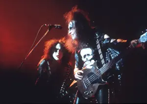 Kiss Performing