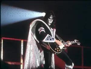 Kiss Performing