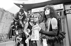 Kiss With Rodney At The Chinese Theatre