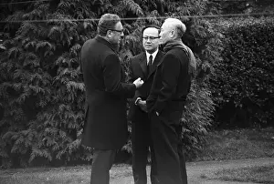 Kissinger and Le Duc Tho Talk