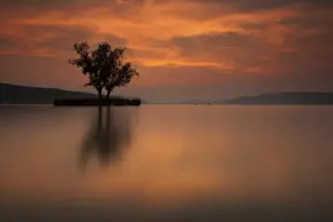 Konstanz Prints: Klausenhorn point near Dingelsdorf at sunset