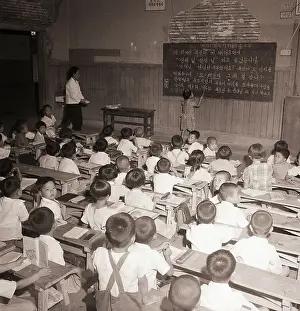 Seoul Prints: Korean Teacher Teaching Students During Korean War