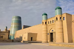Images Dated 4th October 2015: Kuhna Ark fortress and Kalta Minor Minaret, Khiva