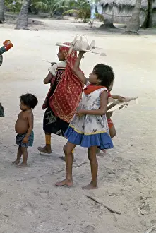 Huty35342 Prints: Kuna Children Playing On Beach
