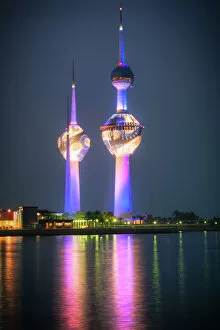 Images Dated 1st January 2016: Kuwait Towers illuminated, Kuwait City