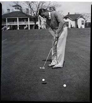 Invitation Prints: Ky Laffoon Putting in Masters Tourney