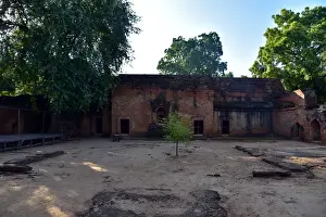 Kyan Sit Thar Umin Buddhist Temple Bagan