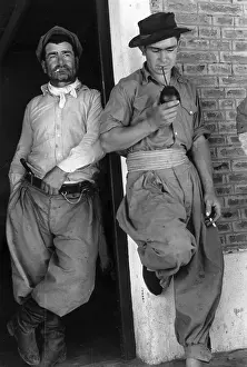 Argentinian Prints: Two Labourers