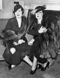 Twins Prints: Lady Thelma Furness and Gloria Vanderbilt