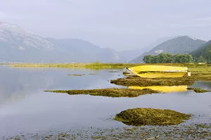 Images Dated 28th September 2009: Lago del Matese lake in the Parco del Matese regional park, Campania, Molise, Italy, Europe