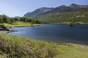 Images Dated 26th May 2012: Lake of Crummock Water, Lake District National Park, Buttermere, Cumbria, England, United Kingdom