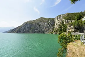 Images Dated 4th August 2015: Lake Iseo In Lombardy, Road view