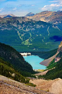 Lake Louise, Canada Gallery: Lake Louise from Plain of Six glaciers trail