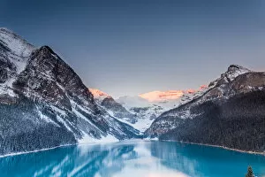 Images Dated 20th September 2018: Lake Louise sunrise Alberta Canada