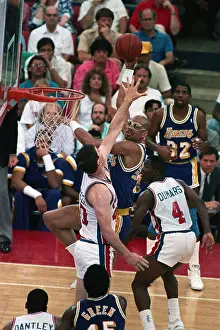 Blocking Prints: Lakers Abdul-Jabbar Shots Over Pistons