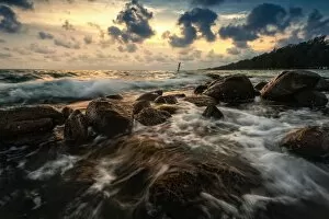 Images Dated 18th April 2011: Lan Hin Khao seascape