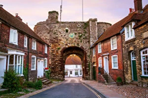 Images Dated 28th June 2014: The Landgate at Rye