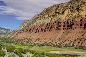 Images Dated 24th June 2013: Landscape with Green river, Flaming Gorge National Recreation Area, Utah, USA