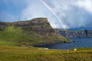 Images Dated 27th August 2015: The landscape of Isle of Skye