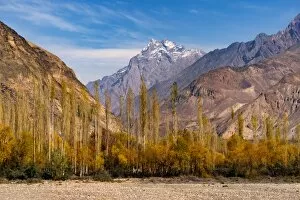 Images Dated 30th October 2016: The landscape of Karakoram Highway from Yasin valley, Pakistan