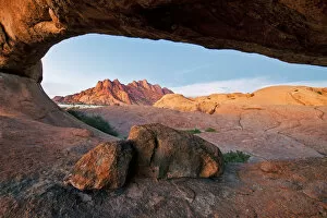 Granite Gallery: Landscape photo of a natural rock arch at Spitzkoppe, Erongo, Namibia