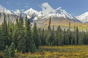 Images Dated 3rd September 2016: Landscape with St. Elias Range in Kluane National Park, Yukon Territory, Canada
