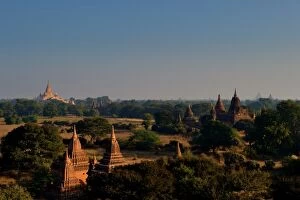 Images Dated 16th January 2016: Landscape view of Old Bagan, Myanmar