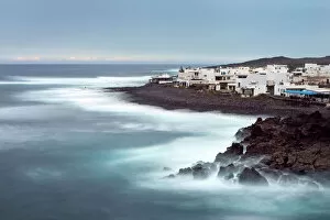Images Dated 12th November 2011: Lanzarote, Village of El Golfo