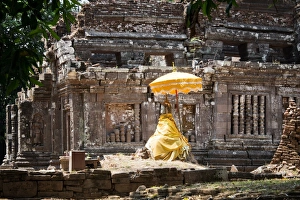 Images Dated 31st March 2015: Laos, Champasak. Buddha statue at Vat Phou, Laos