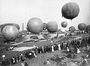 Global Prints: Large Balloon Competition in Berlin