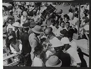 Shanghai Prints: Large Group of People Entering Shanghai