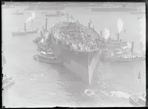 Strategy Prints: Large Ship En Route
