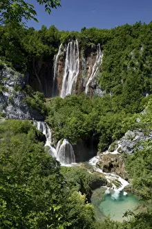 Southeast Europe Prints: Large Waterfall, Veliki Slap Waterfall, Plitvice Lakes National Park, Croatia, Europe
