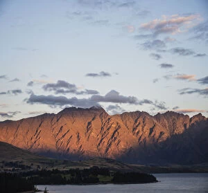 Images Dated 8th March 2015: Late evening light on the Remarkables, Queenstown