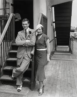 Laurence Olivier Arrives In New York