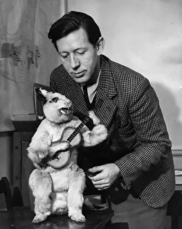 Exhibitions And Displays Prints: Laurie Lee