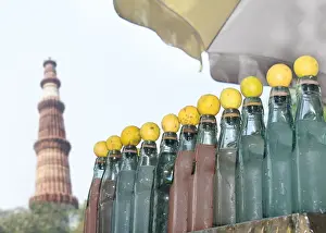 Delhi Prints: Lemonade and the Kutub Minar