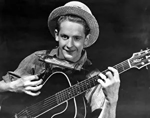 Les Paul And The Harmonica Holder He Invented As A Child