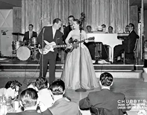 Les Paul & Mary Ford Performing