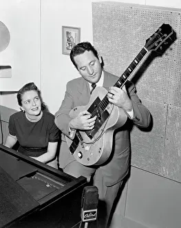 Les Paul & Mary Ford Recording For Capitol Records