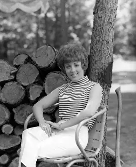 5 28 15 Ochs Prints: Lesley Gore Portrait