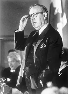Lester Pearson Speaks at Dinner