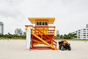Images Dated 9th February 2016: Lifeguard tower at South Beach, Miami, Florida, USA