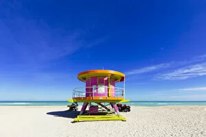 Images Dated 8th February 2016: Lifeguard tower on a sunny day at empty South Beach, Miami, Florida, USA