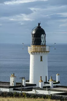 Lighthouse, Dunnet Head peninsula, northern coast of Scotland, Scotland, United Kingdom, Europe