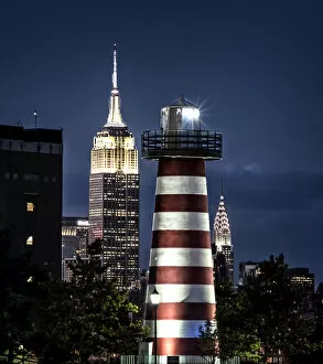 Images Dated 17th June 2016: Lighthouse and NYC Icons