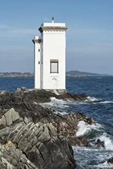 Rocky Gallery: Lighthouse at Port Ellen on the headland Carraig Fhada, Isle of Islay, Inner Hebrides