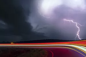 Images Dated 17th June 2017: Lightning with light trails, Kansas, USA