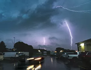 Lightning Storms Gallery: Lightning over Mitchell in South Dakota. USA