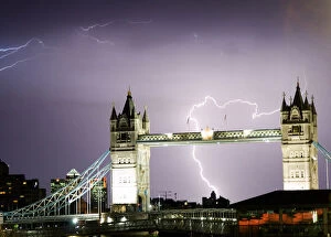 Lightning Storms Gallery: Lightning over Tower Bridge, London